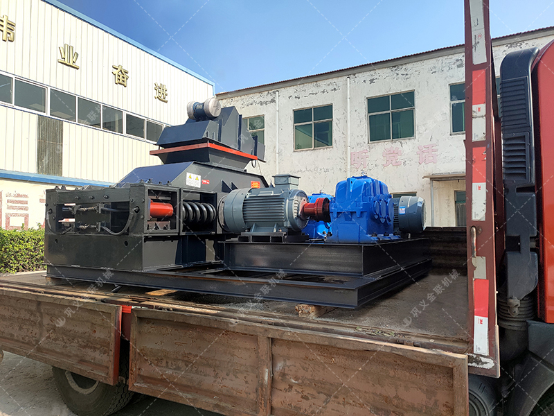 2PG0806對(duì)輥破碎制砂機(jī)發(fā)貨圖片